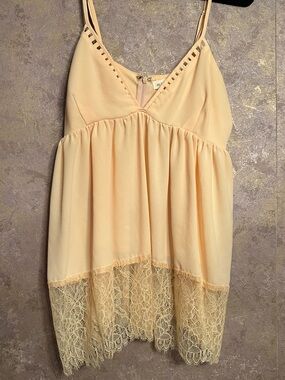 Peach Lace Trim Tank Top
